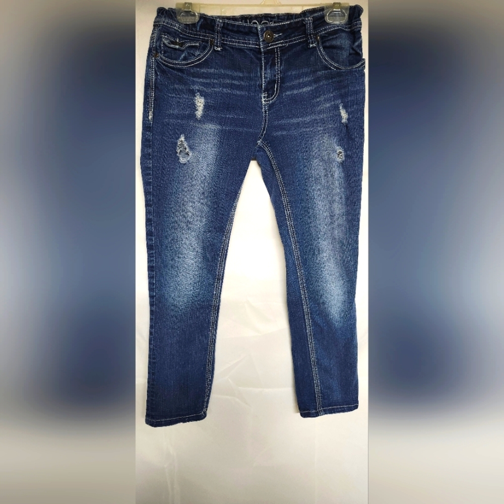 Rue 21 Crop Jeans. Size 9/10